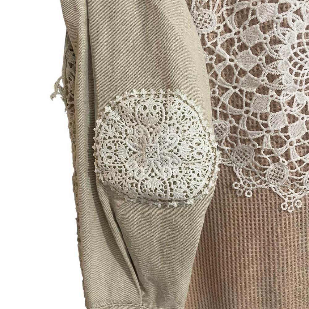 POL Cream and Pink Textured Knit Top - Picture 5 of 6